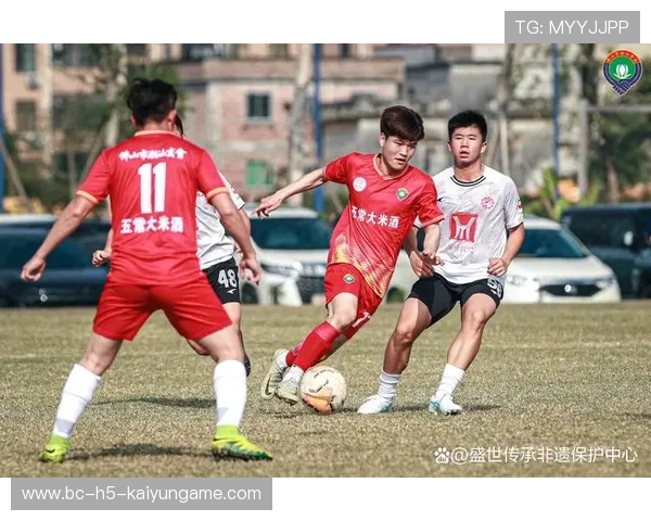 俱乐部举办足球文化交流活动吸引年轻参与者